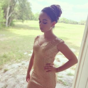 Meet your Posher, Ashley